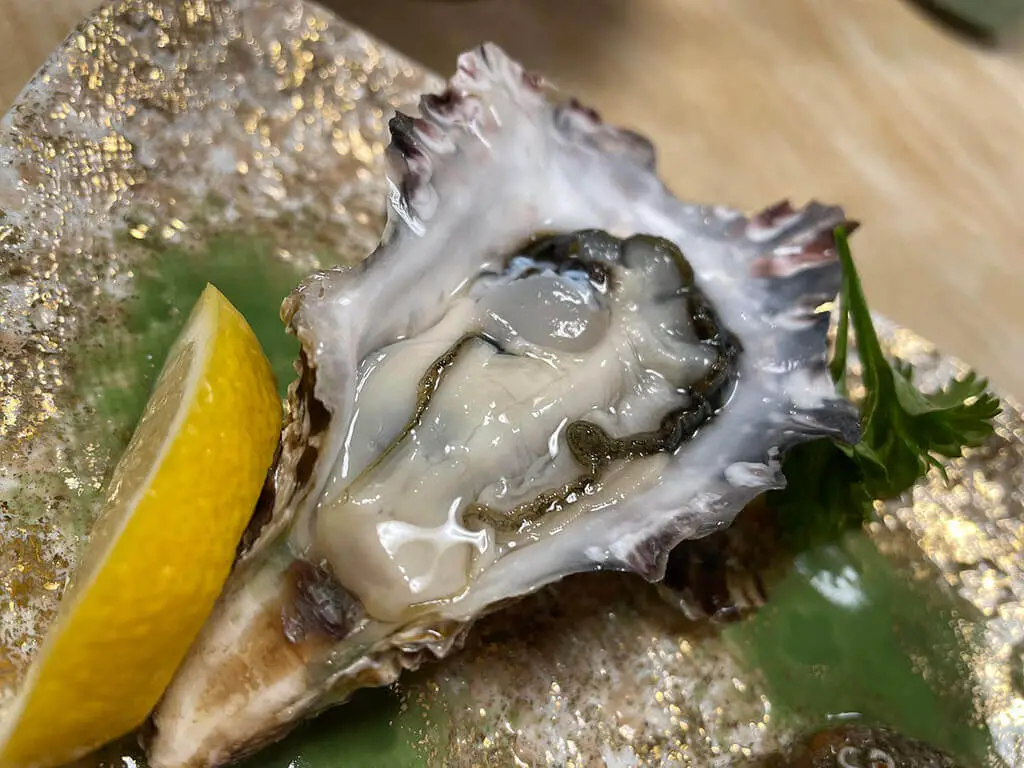 Check if your oysters are fresh