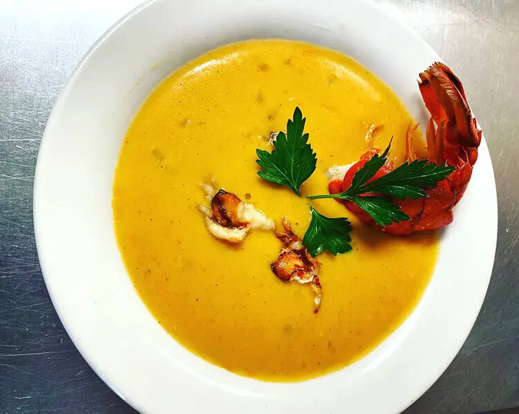 What To Eat With Lobster Bisque 
